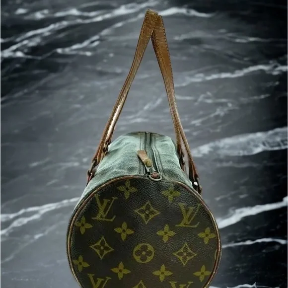Louis Vuitton Monogram Papilloin Cylinder 2LVA1116 - Picture 11 of 11
